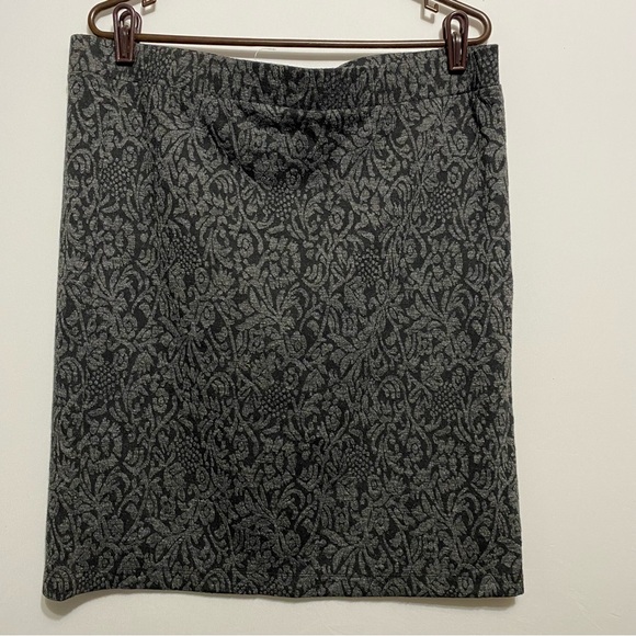 LOFT Dresses & Skirts - Ann Taylor LOFT Pencil Skirt Womens XL Gray Black Pattern Stretch Career